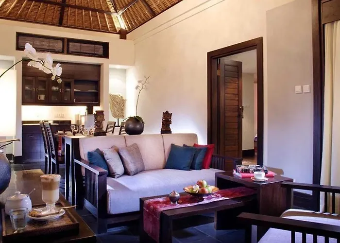 The Sandi Phala And Ma Joly Restaurant クタ